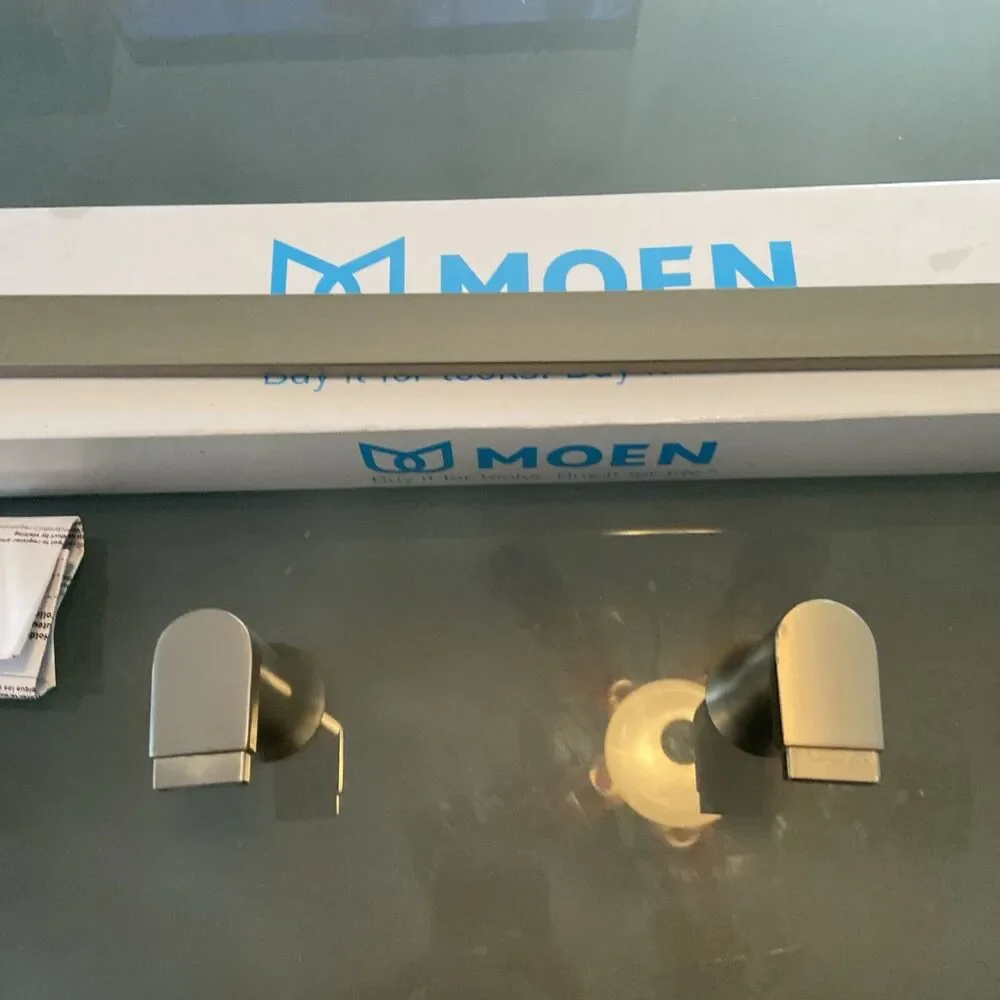 MOEN Genta 24 in. Towel Bar in Brushed Nickel BH3824BN - New Open Box - *READ!!